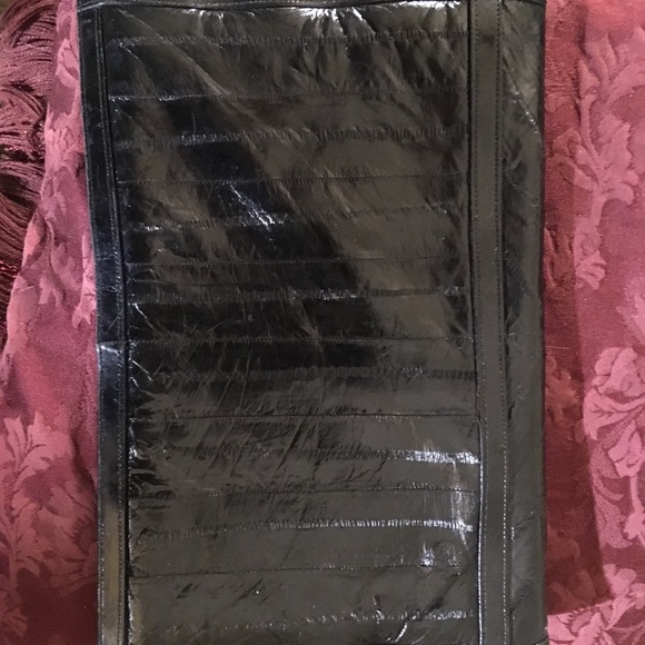 MetroFox805 Handbags - Beautiful Black Eel Skin Elegant Clutch B021